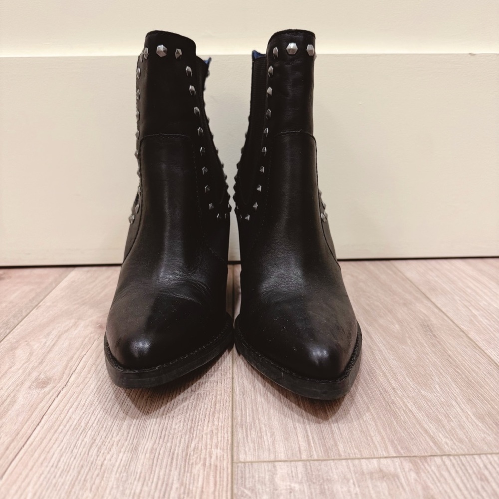 Dingo stay sassy black leather studded western booties, 8.5 - Picture 2 of 6